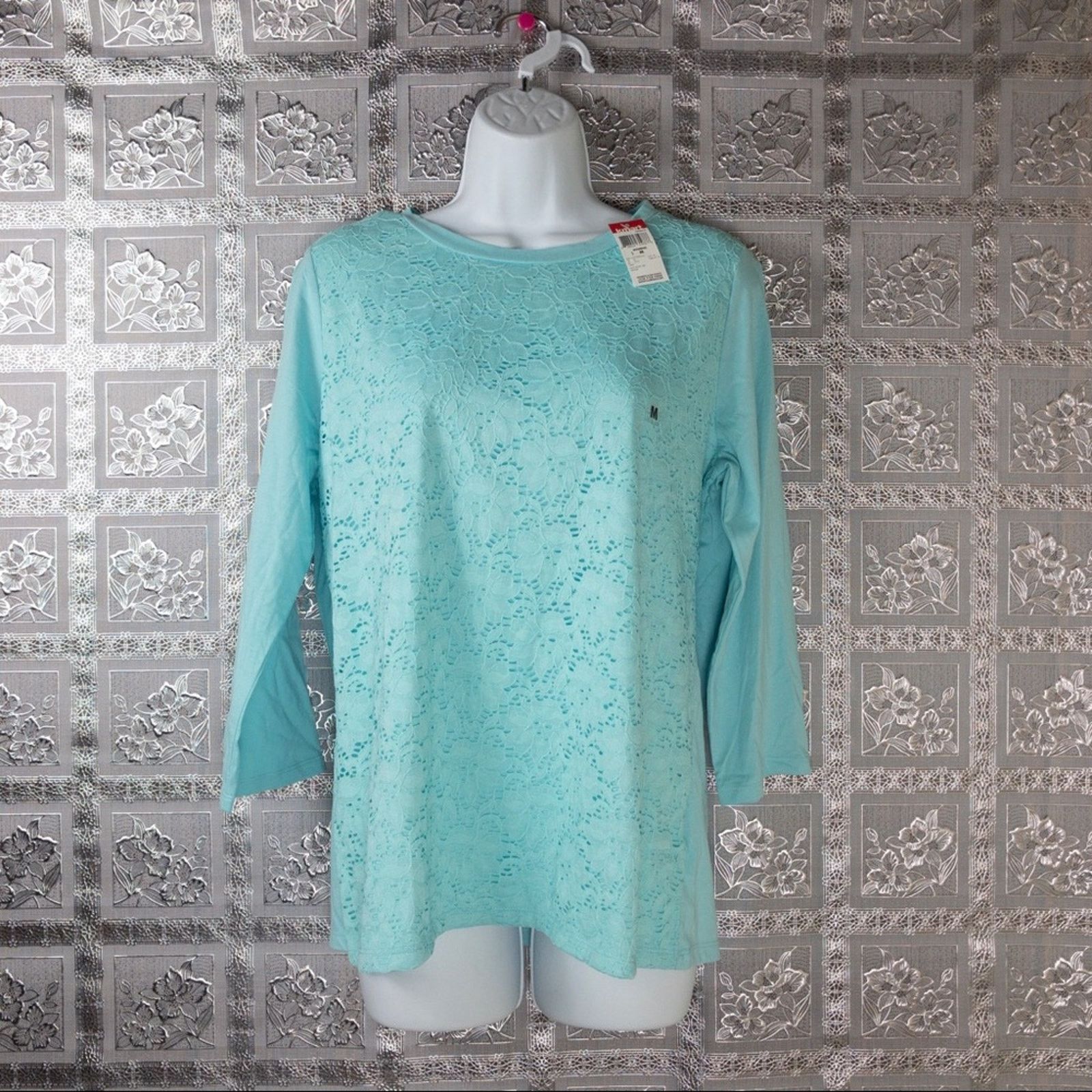 Basic Editions NWT Basic Editions Front Crochet Lace Overlay Top Size M / US 6-8 / IT 42-44 - 2 Thumbnail
