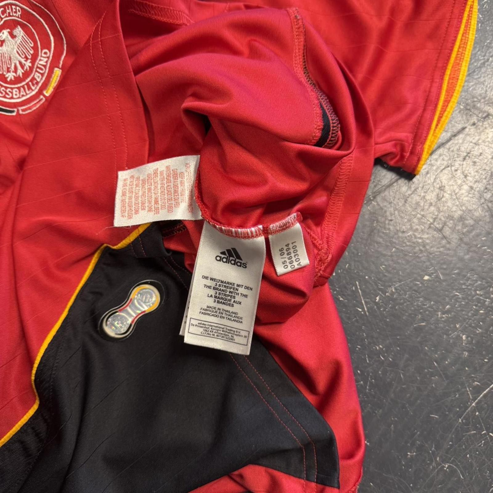 Adidas × Vintage Vintage 2005 Adidas Germany Soccer Jersey Size US S / EU 44-46 / 1 - 6 Thumbnail