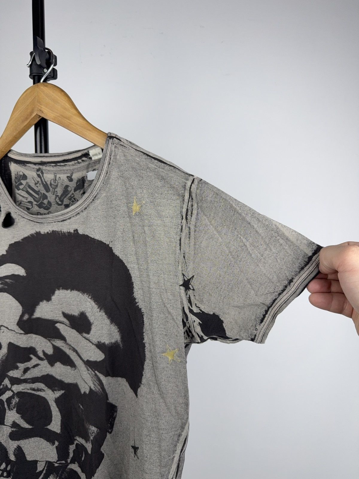 Diesel Y2K DIESEL Punk Rock Skull Distressed Graphic T-Shirt Grunge Size US S / EU 44-46 / 1 - 7 Thumbnail