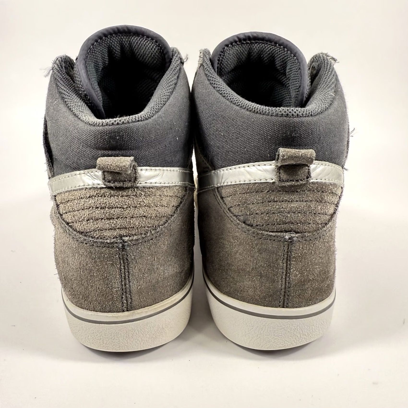 Nike Nike Dunk High Sneakers Men 9.5 Black Cool Grey 487924-002 Rare Jordan Kobe High Top Athletic Shoes Size US 9 / EU 42 - 4 Thumbnail