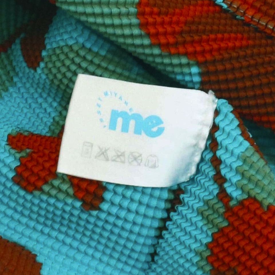 Issey Miyake ME by ISSEY MIYAKE Floral Pleated Top Blouse Shirt Designer Size XS / US 0-2 / IT 36-38 - 4 Thumbnail