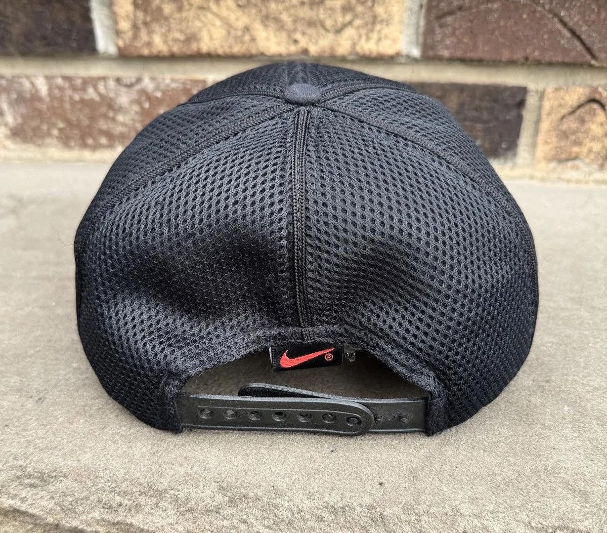 Nike Vintage Nike Air Swoosh Mesh Hat Size ONE SIZE - 3 Thumbnail