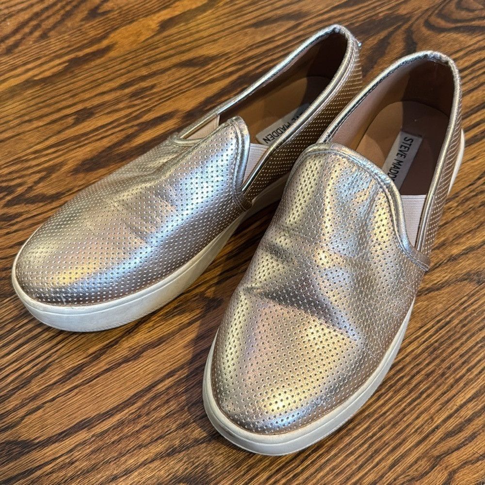 Steve Madden Steve Madden Sneakers Womens Size 8.5 Gold Perforated Slip Size US 8.5 / IT 38.5 - 1 Thumbnail