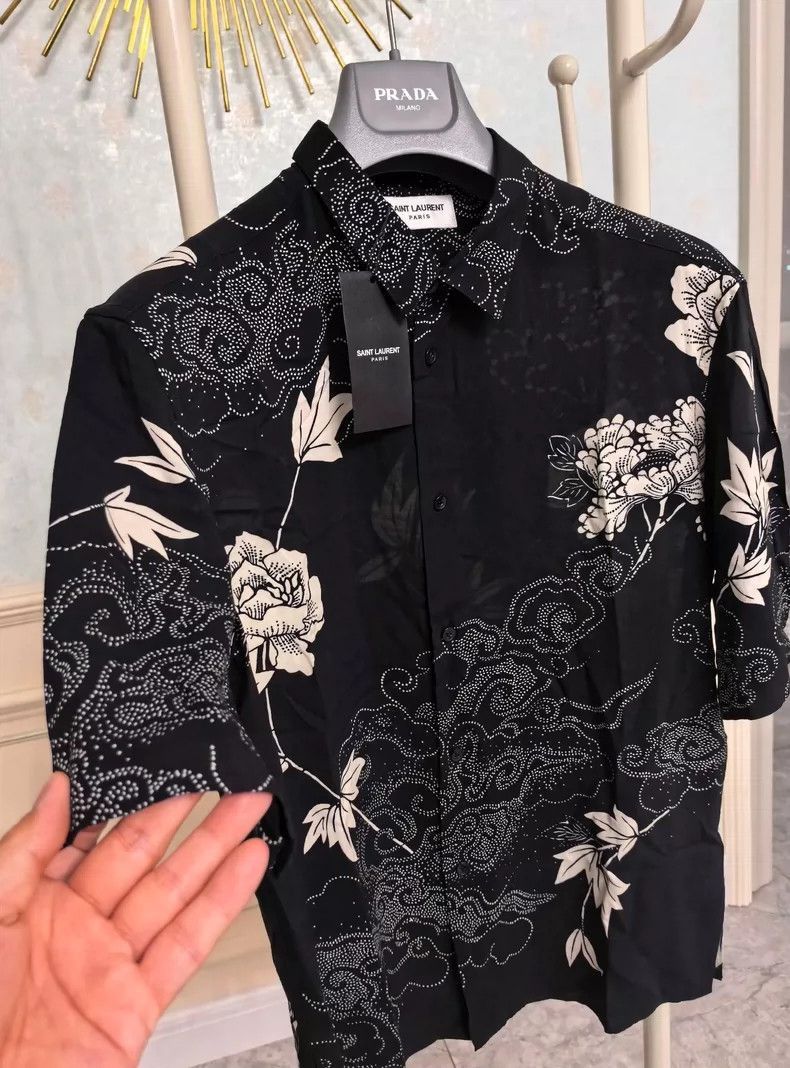 Saint Laurent Paris Saint Laurent Paris Saint Laurent Men's Summer Short Sleev Size US M / EU 48-50 / 2 - 2 Thumbnail