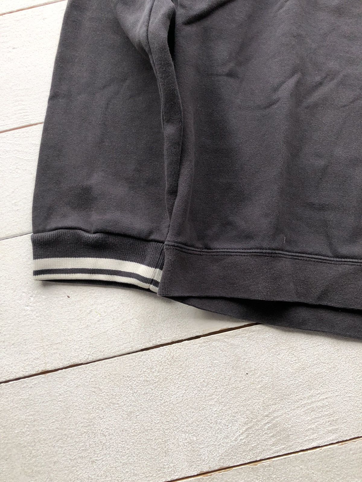 Nike Vintage Nike 00s Big Logo Swoosh Oversized Sweatshirts Size US L / EU 52-54 / 3 - 3 Thumbnail