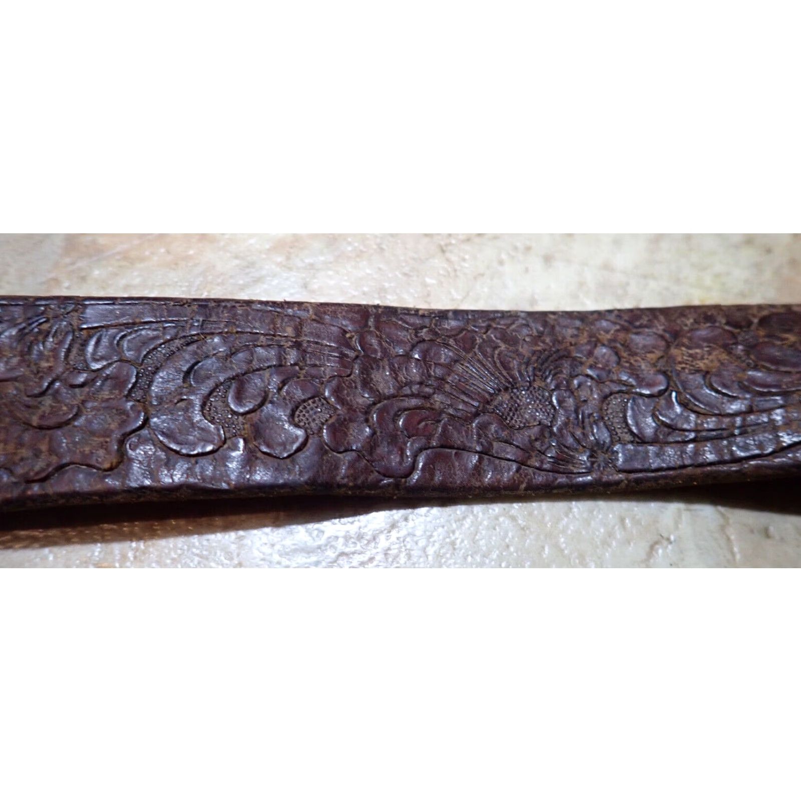 Vintage VINTAGE 1930s 40s Leather Belt Floral Leaf Tooled 1-1/4" Brown Handmade USA Unbranded Adult 26-28 Size ONE SIZE - 4 Thumbnail