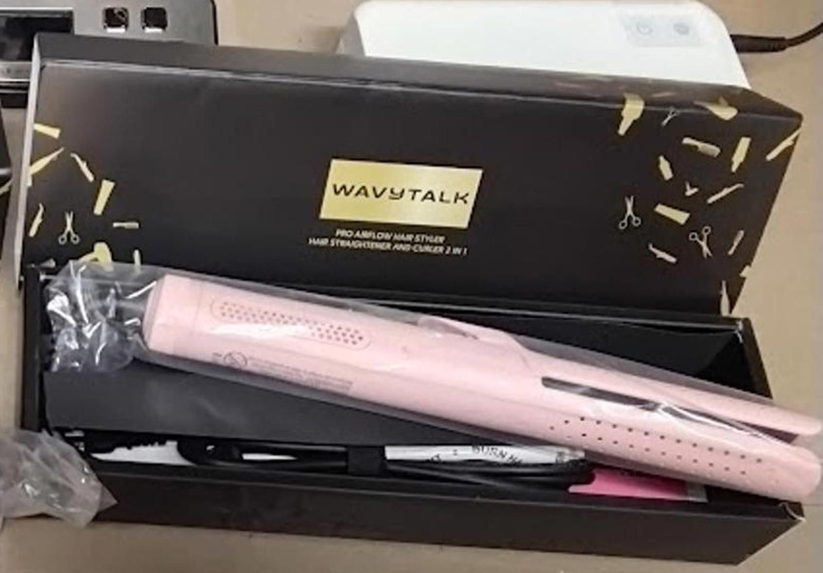 Other Sleek Pink Hair Straightener Size ONE SIZE - 1 Preview