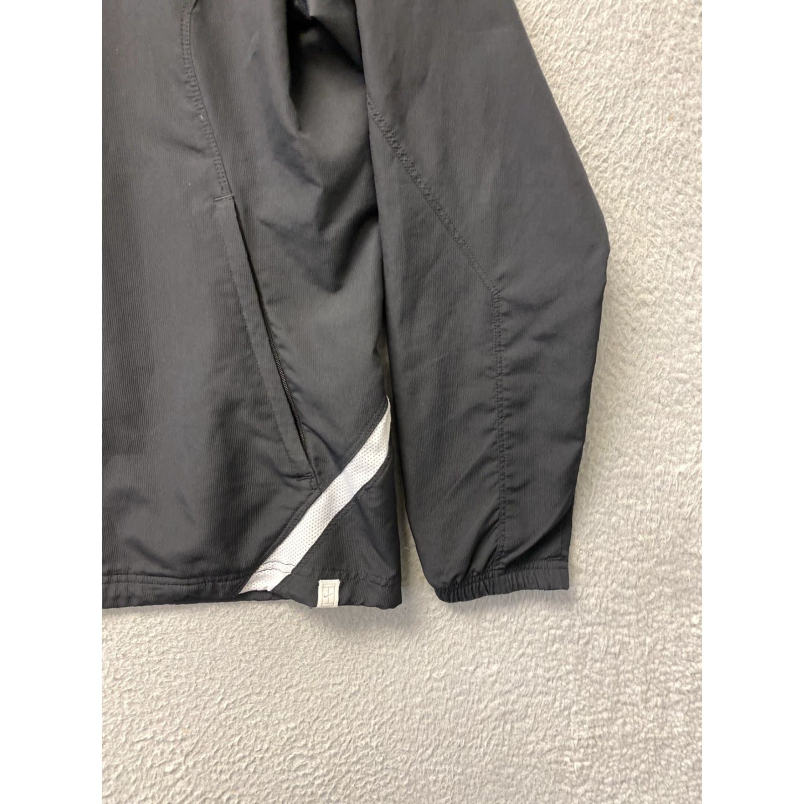 Nike Nike Dri-Fit Jacket Mens M Black Full Zip Reflective 90s Style Sportswear/Running Shirt Mens Size US M / EU 48-50 / 2 - 3 Thumbnail