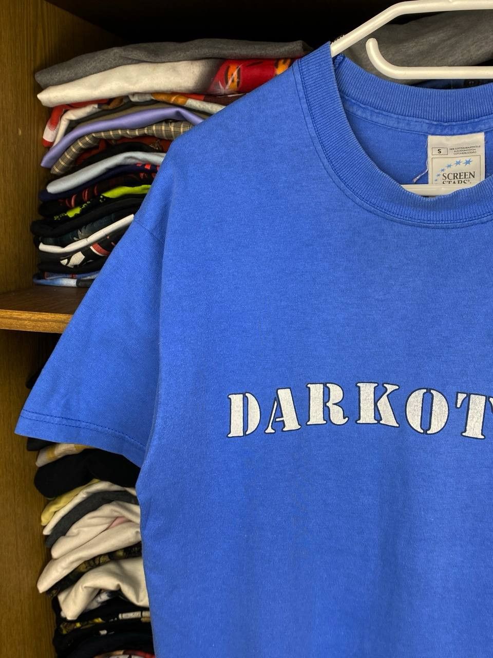 Hook-Ups Vintage Darkotics 00s Skategang Screenstars y2k Tee Size US S / EU 44-46 / 1 - 3 Thumbnail