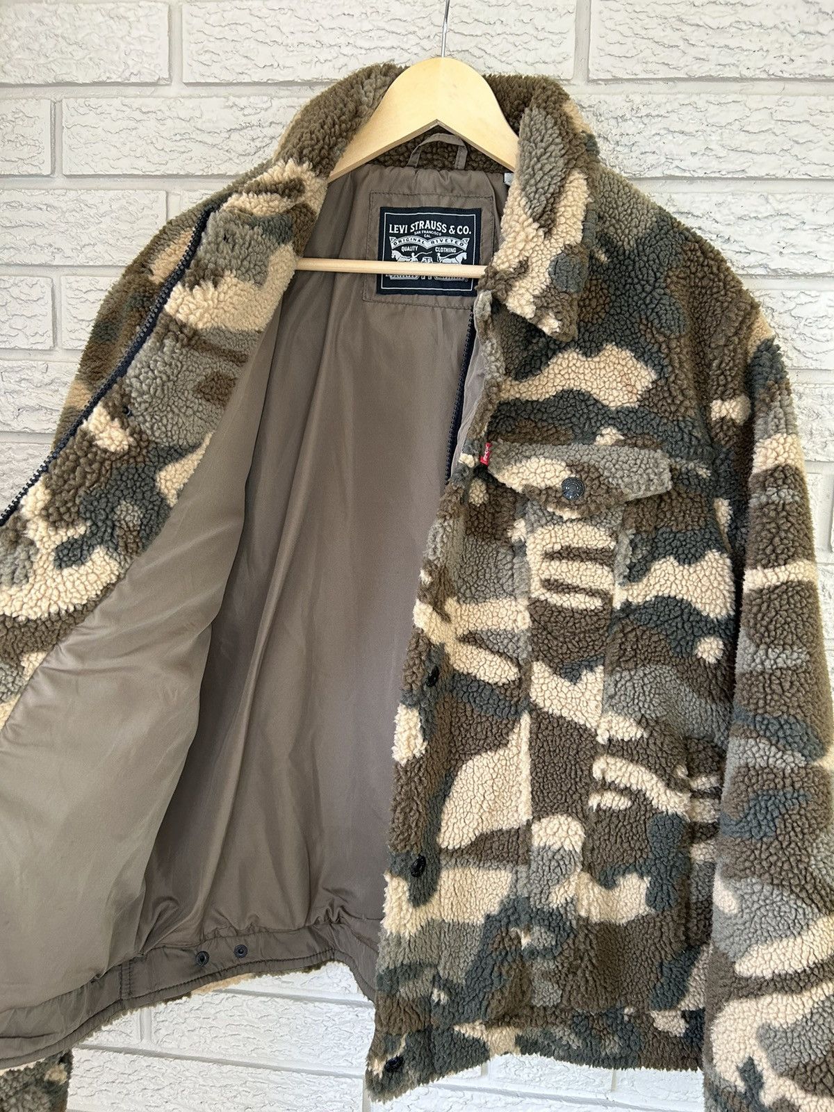 Levi's Vintage Levis Camo Sherpa Jacket Size US L / EU 52-54 / 3 - 6 Thumbnail