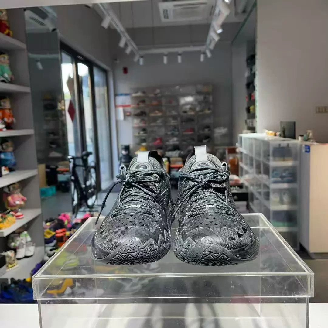 Other Anta Kuangchao 5 Pro Black Warrior 42.5 EU Worn <10x Size US 9.5 / EU 42-43 - 1 Thumbnail