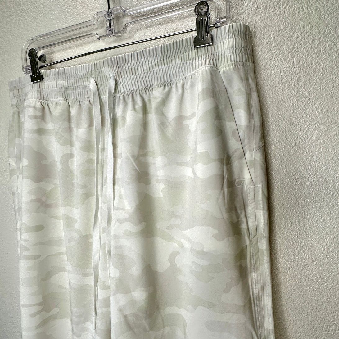Other GapFit Ivory Green Army Camo Print Tie Waist Jogger Pant L Size 34" / US 12 / IT 48 - 5 Thumbnail