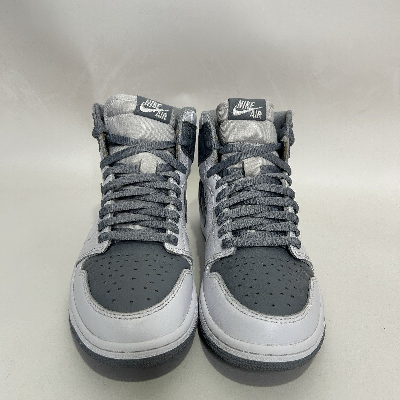 Jordan Brand Nike Air Jordan 1 Retro High OG “Stealth Grey” 555088-037 Size US 9 / EU 42 - 2 Thumbnail