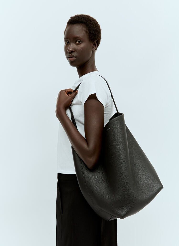Luxury × The Row The Row Large N/S Park Tote in Pebble-Grain 