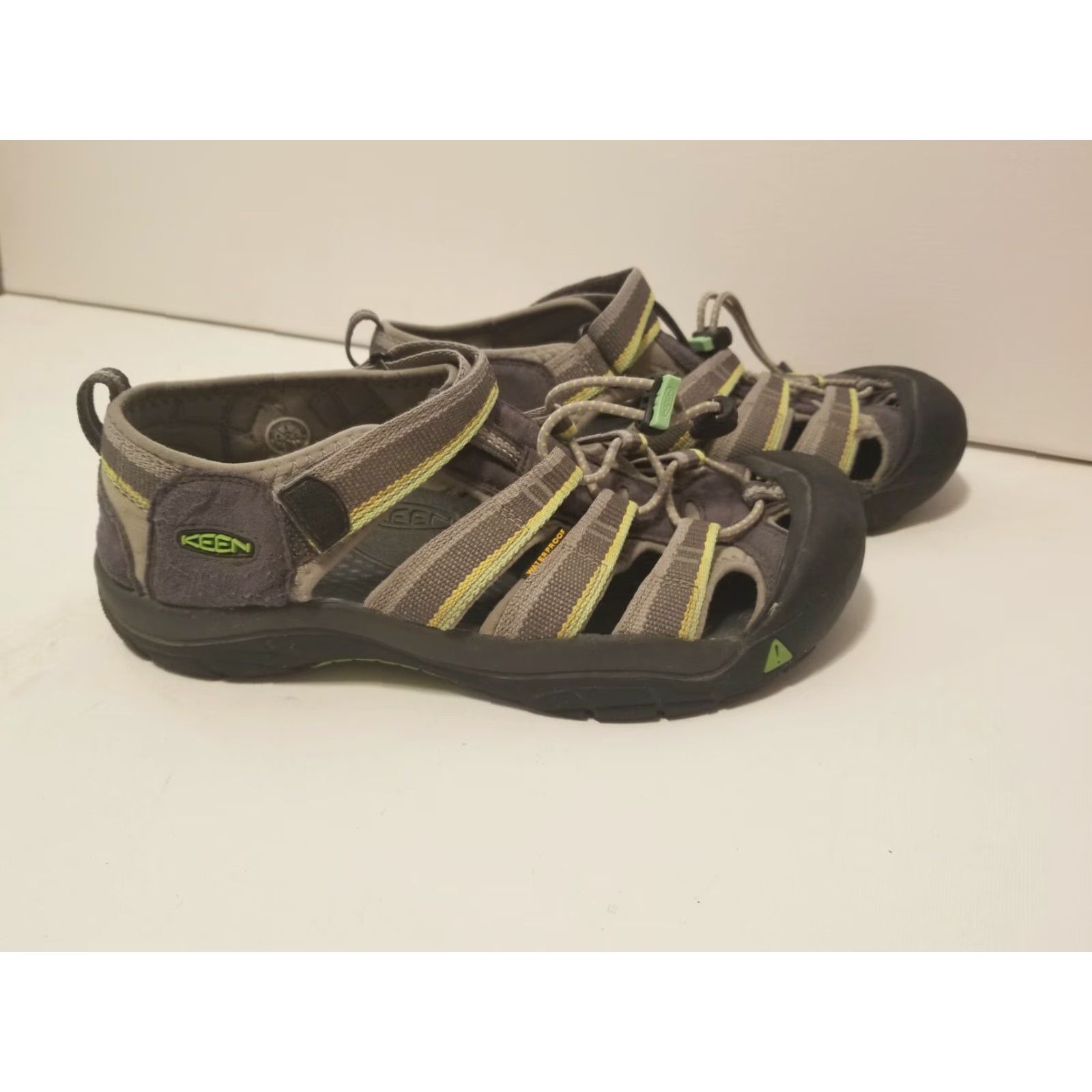 KEEN Keen Womens Sandals Waterproof Grey Green Yellow Black Size 6 Size US 6 / IT 36 - 2 Thumbnail