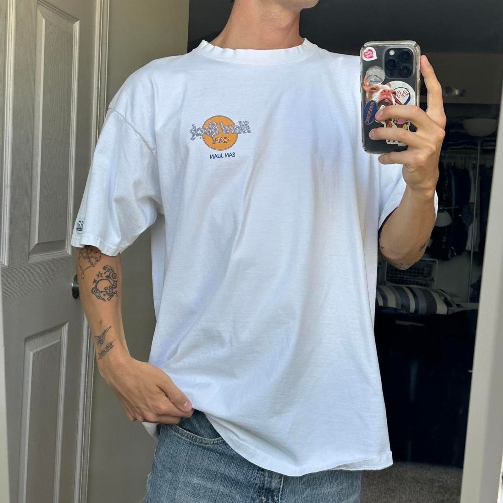 Hard Rock Cafe × Vintage Vintage Heavy Cotton Faded Worn Hard Rock Cafe Tee Shirt Size US XL / EU 56 / 4 - 3 Thumbnail