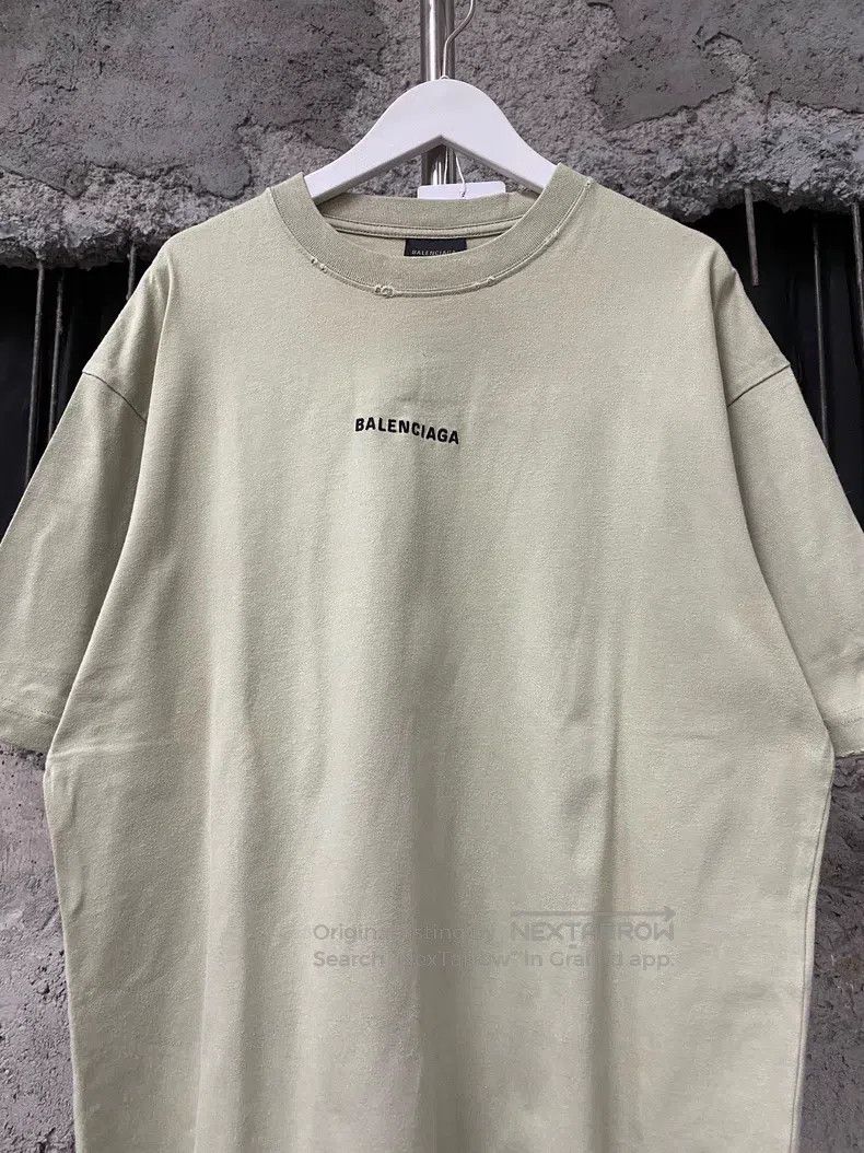 Balenciaga Balenciaga Washed and Distressed Short Sleeve Size US XS / EU 42 / 0 - 3 Thumbnail