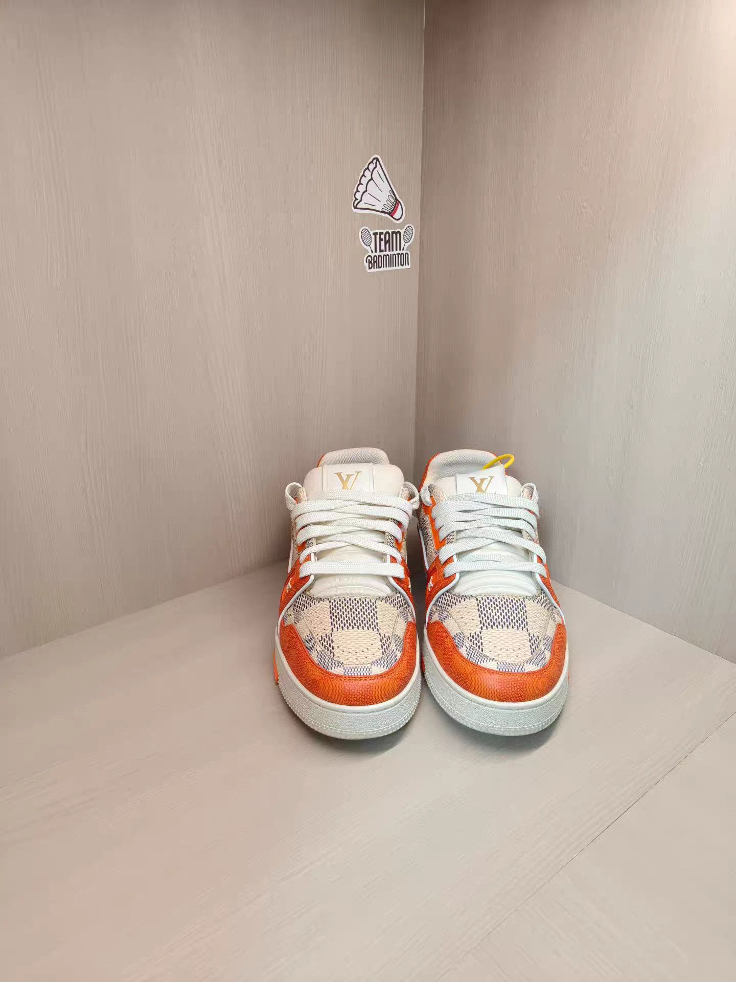 Louis Vuitton Louis Vuitton Trainer Orange Checkerboard K15 Size US 7 / EU 40 - 2 Thumbnail