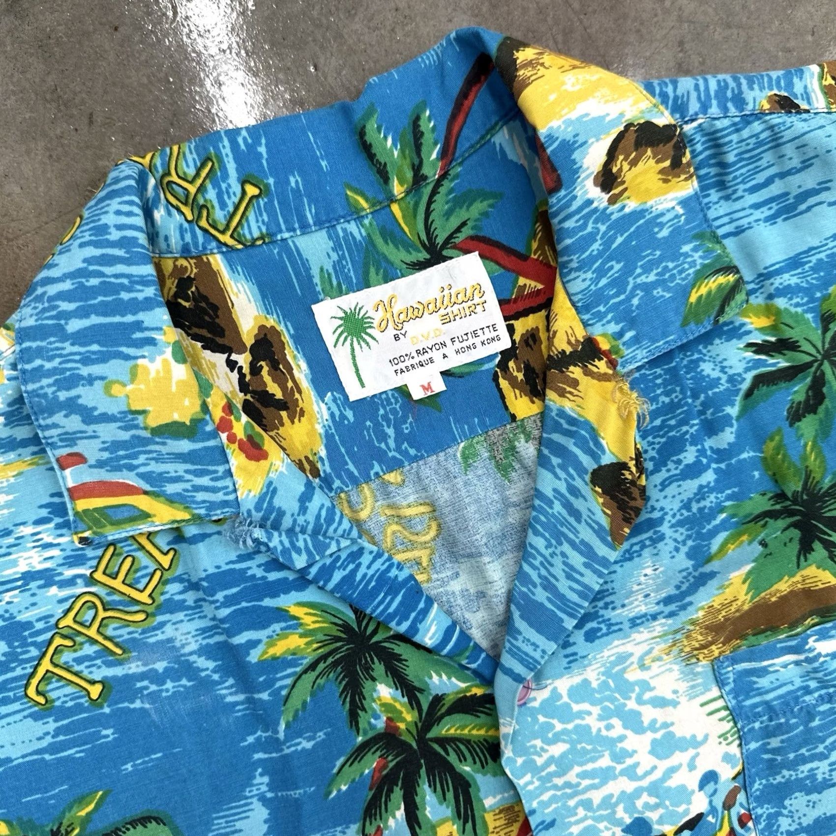 Vintage VINTAGE Hawaiian Shirt By D.V.D Loop Collar 100% Rayon Made In Hong Kong Medium Size US M / EU 48-50 / 2 - 3 Thumbnail