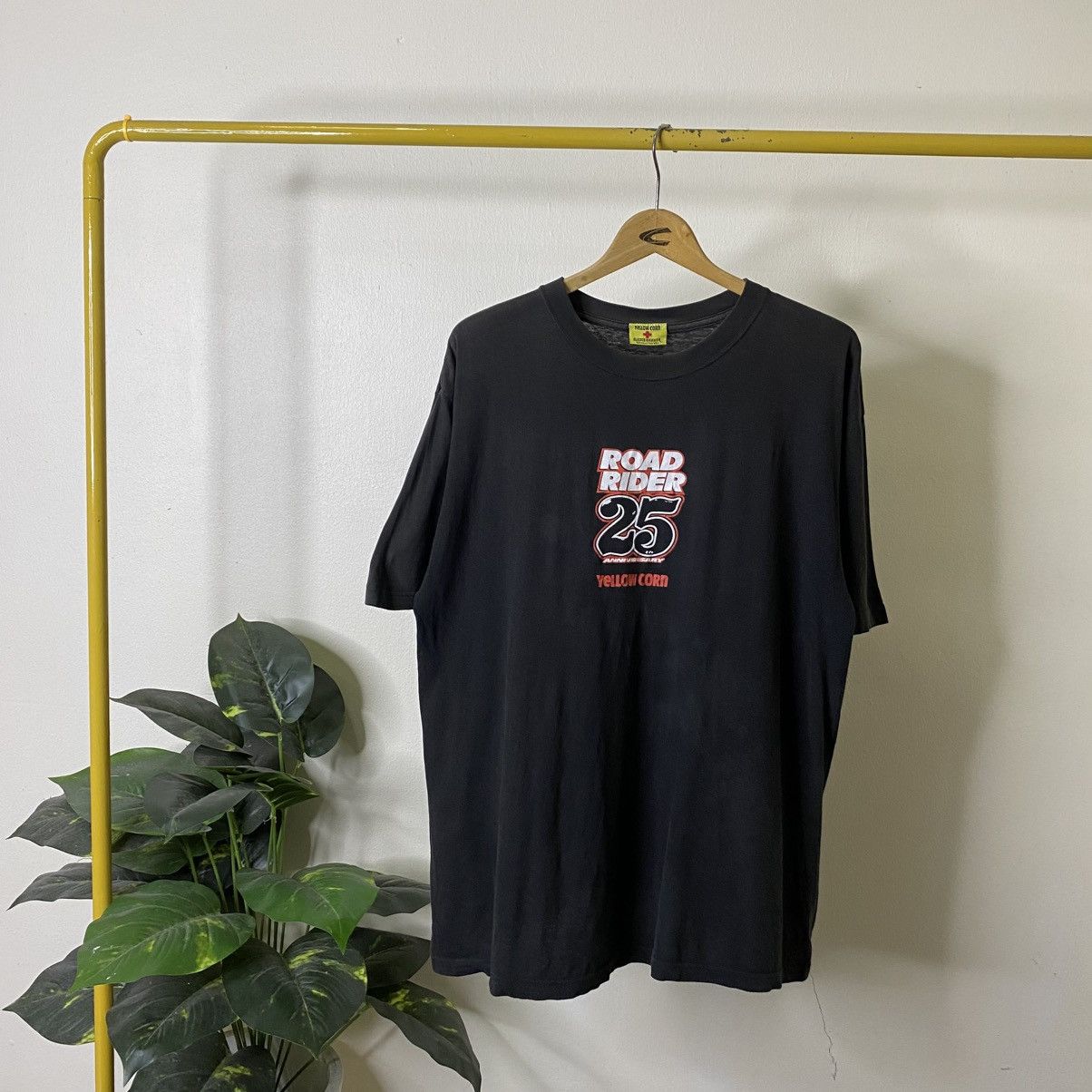 Vintage Y2K Yellow Corn Sledge Hammer 25th Anniversary Racing Tshirt Size US L / EU 52-54 / 3 - 5 Thumbnail