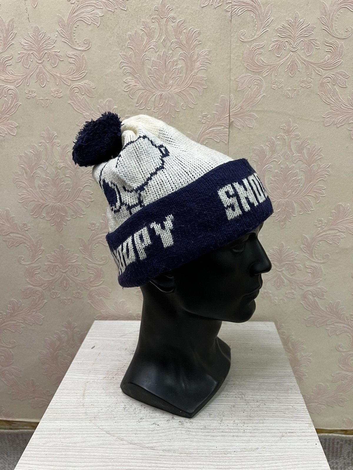 Peanuts Snoopy Peanuts Cartoon Beanie Hats Size ONE SIZE - 4 Thumbnail