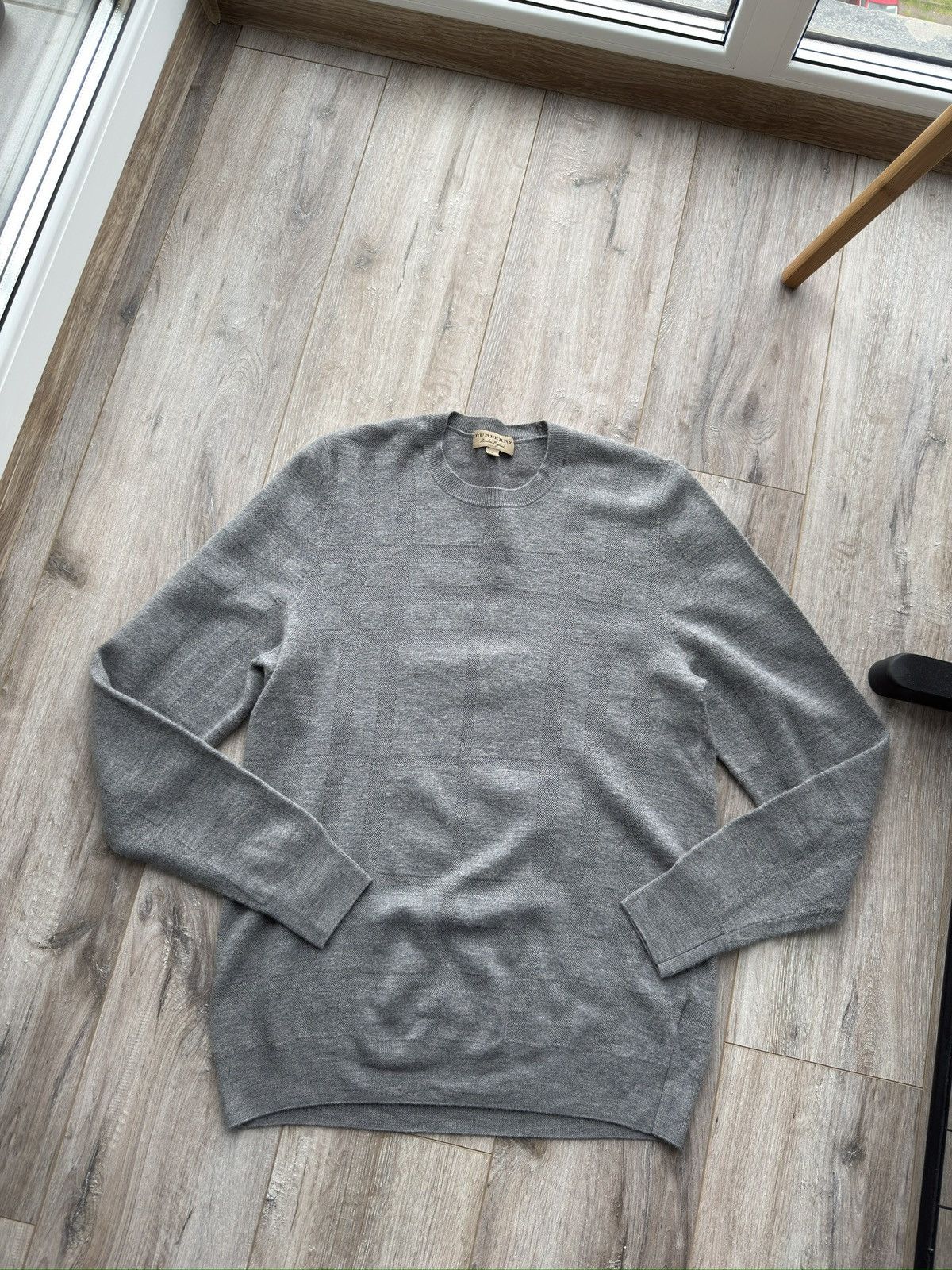 Burberry Burberry Sweater Wool / Silk Nowa Check Mens Size US M / EU 48-50 / 2 - 5 Thumbnail