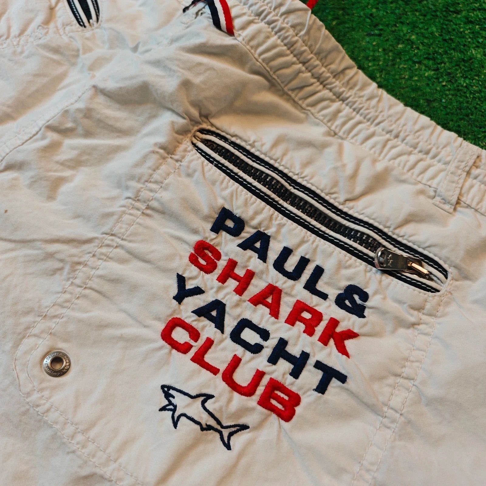 Paul & Shark Vintage Paul & Shark Shorts Mens 44 (W40) white embroidered Size US 44 / EU 60 - 7 Thumbnail