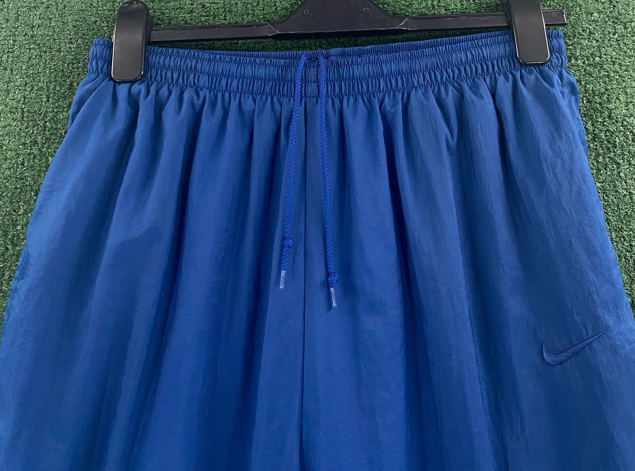 Nike 90’s Nike Swoosh Distressed Windbreaker Pants Large Size US 36 / EU 52 - 2 Thumbnail