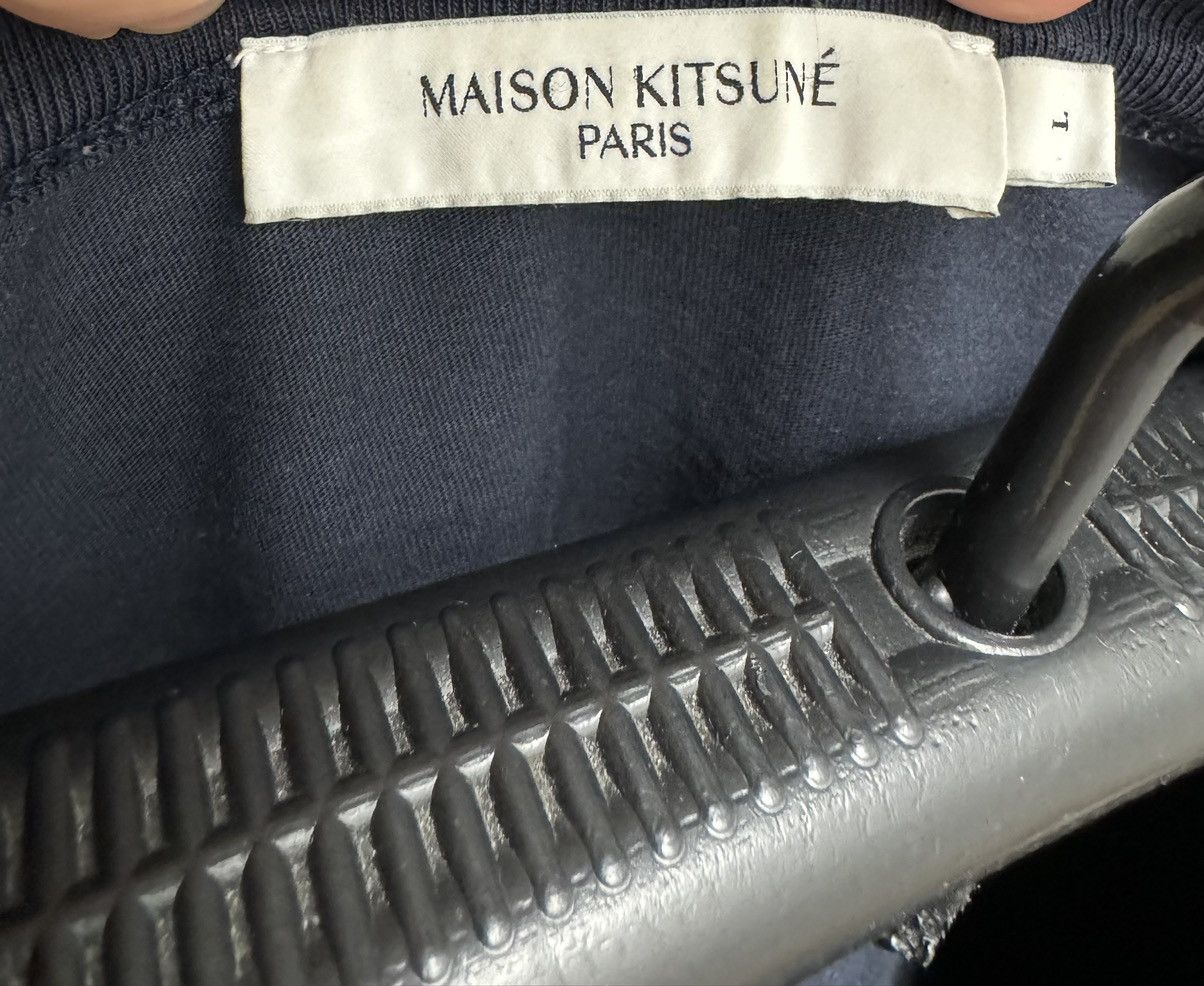 Maison Kitsune Maison Kitsune Paris t-shirt L sz Size US L / EU 52-54 / 3 - 6 Thumbnail