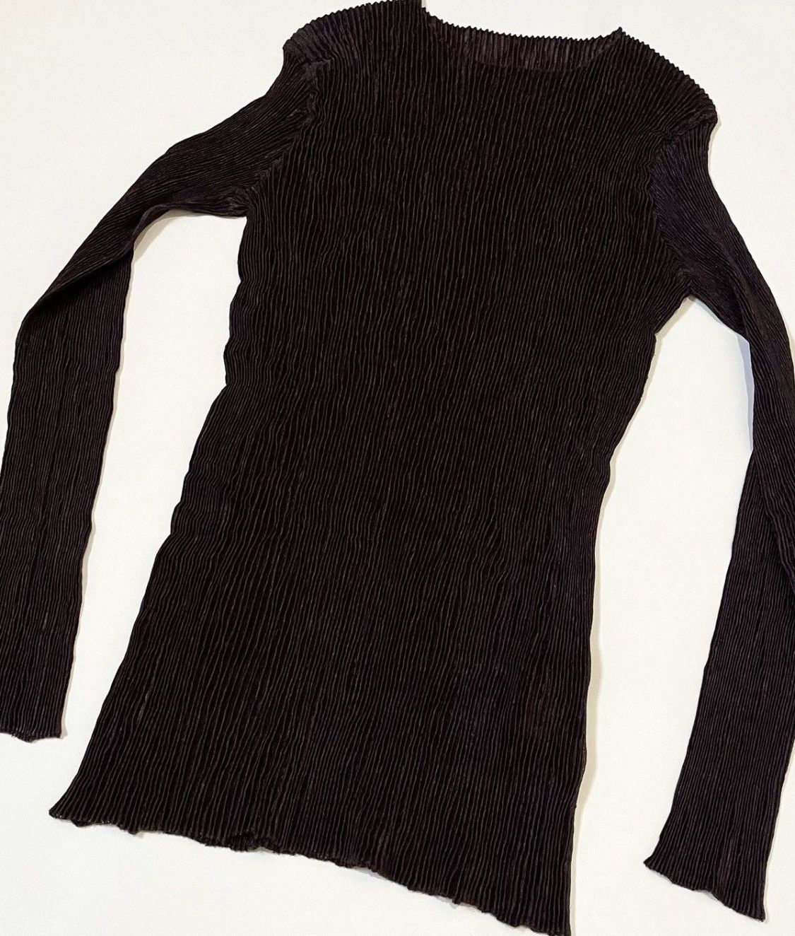 Pleats Please Issey Miyake TAX FREE 🇺🇸 issey miyake pleats dark brown longsleeve Size S / US 4 / IT 40 - 2 Thumbnail