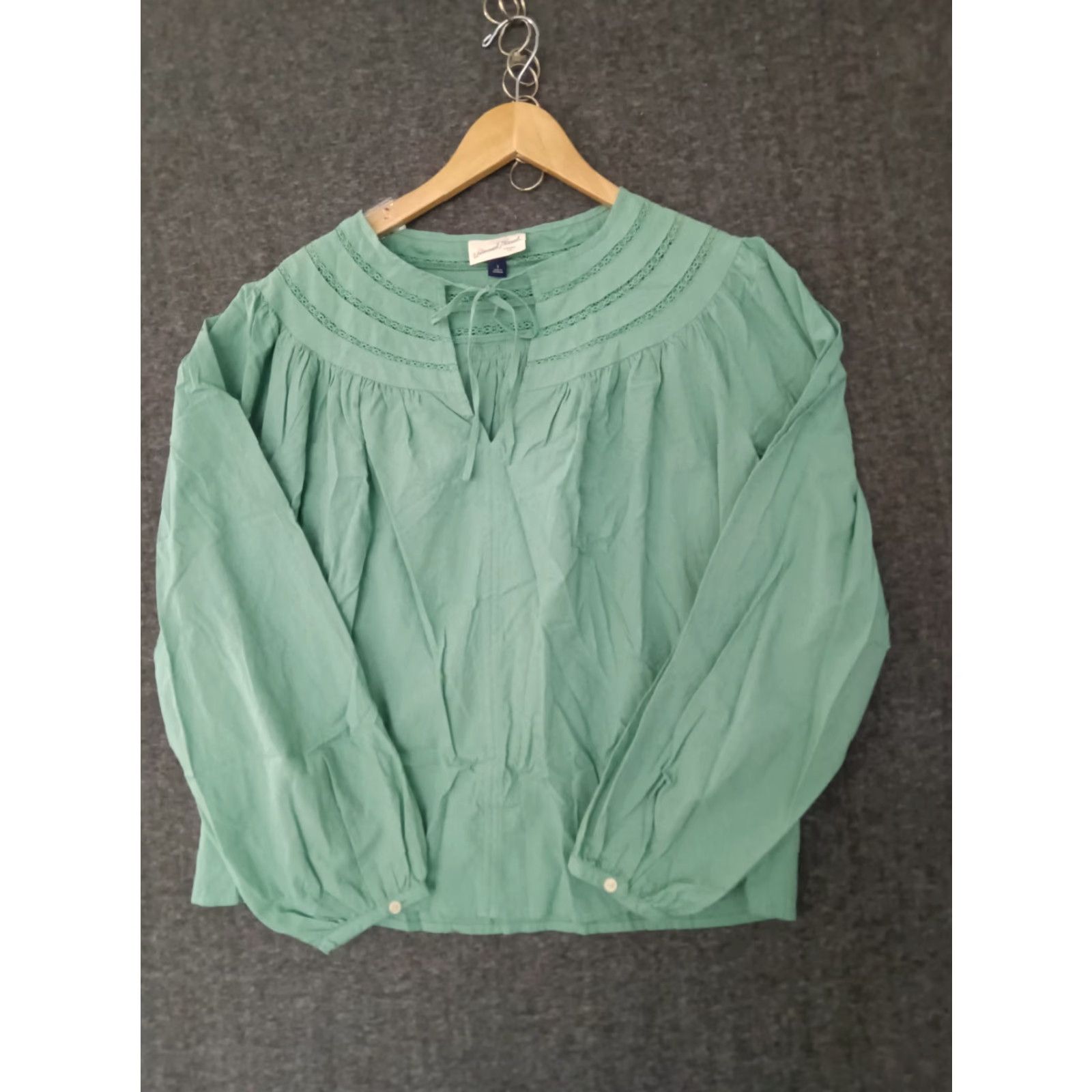 Vintage Universal Thread Blouse Women Size S Green Balloon Sleeve Tie Front V Blouse Womens Size S / US 4 / IT 40 - 2 Thumbnail