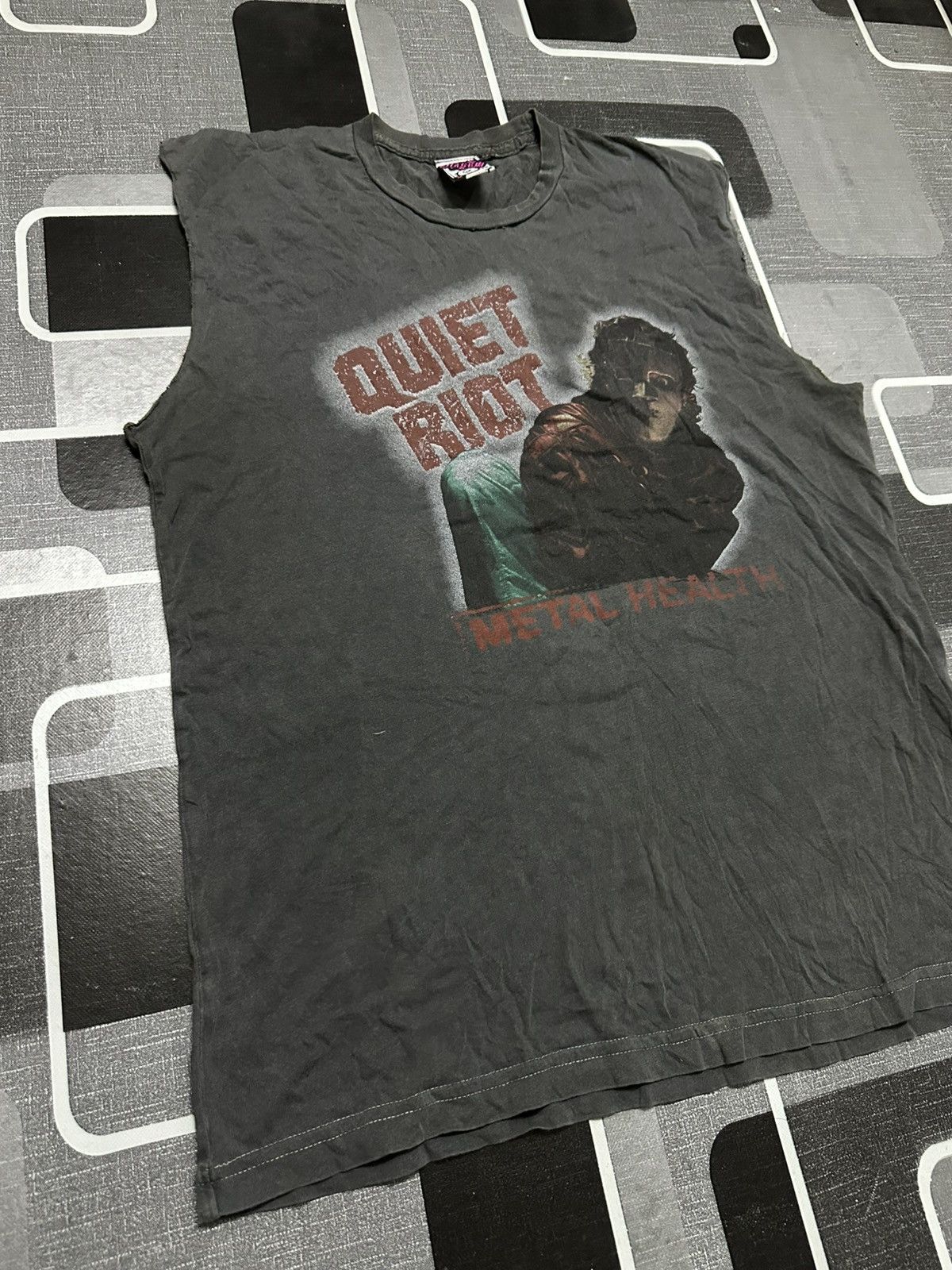 Band Tees × Vintage Vintage Quiet Riot Metal Health Sleeveless Shirt Size M Size US M / EU 48-50 / 2 - 3 Thumbnail