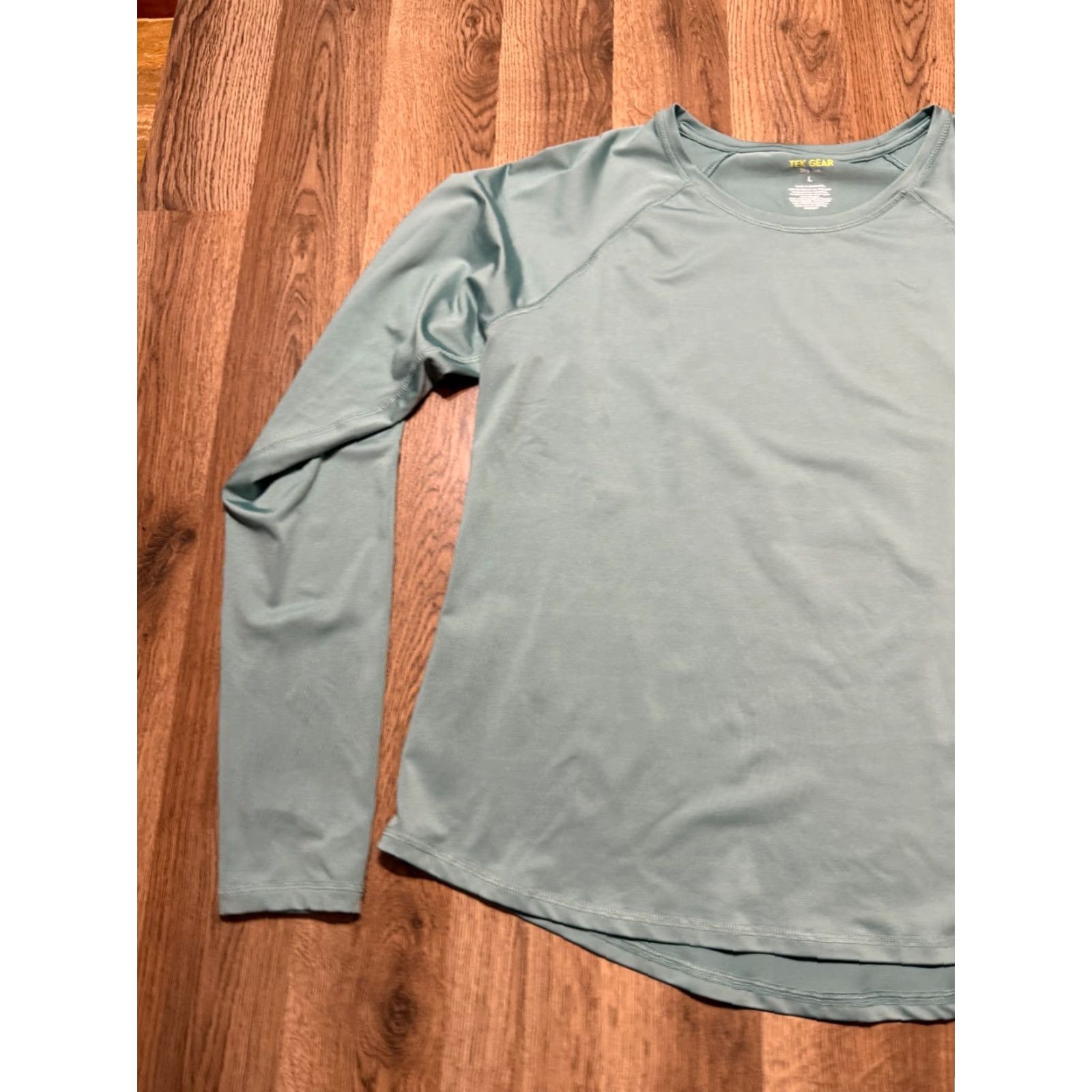 Tek Gear Tek Gear Shirt Women's Large Green Long Sleeve Active Wear Dry Tek Shirt T-Shirt Casual Modern Womens Premium Memories? Size L / US 10 / IT 46 - 3 Thumbnail
