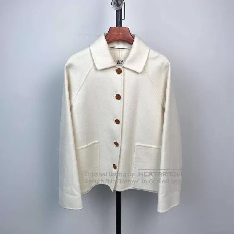 Hermes Hermes White Classic Short Cashmere Double Pockets Reversi Size XS / US 0-2 / IT 36-38 - 1 Thumbnail