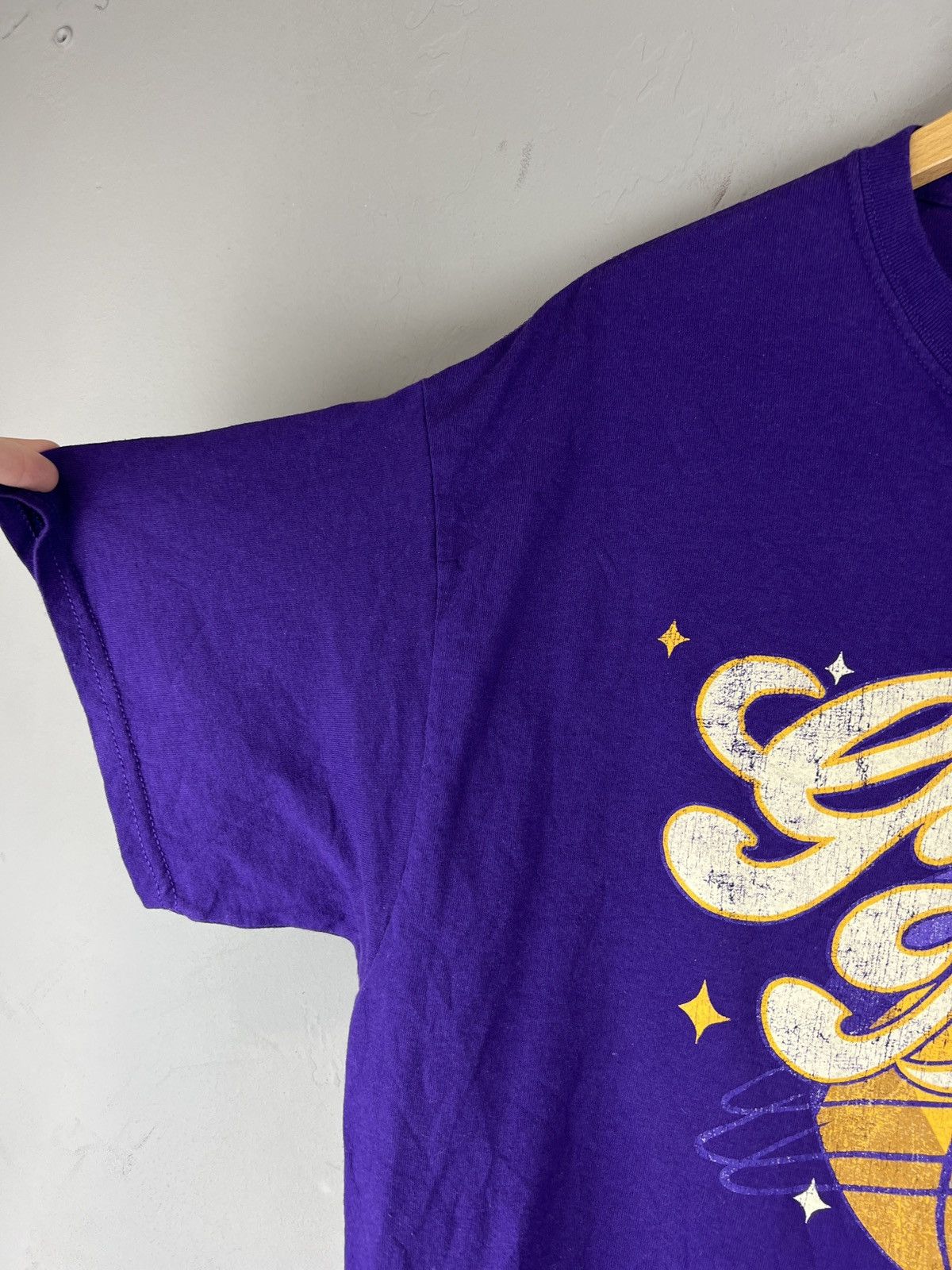 Grateful Dead Grateful Dead 77 NFA Basketball Purple Y2K t shirt Size US L / EU 52-54 / 3 - 5 Thumbnail