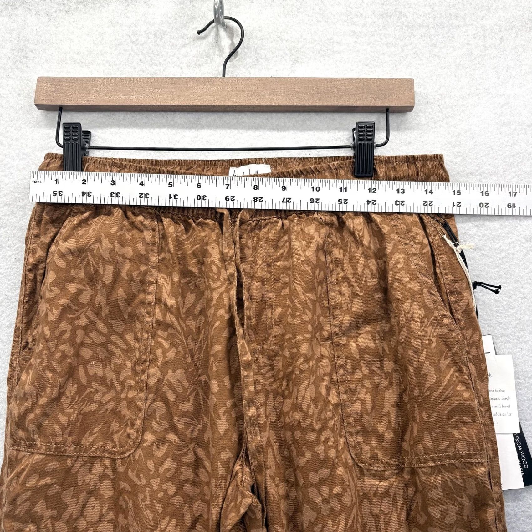 Nicole Miller Nicole Miller Jogger Pants Womens Small Brown Twill Animal Print Lightweight NWT Size 28" / US 6 / IT 42 - 6 Thumbnail