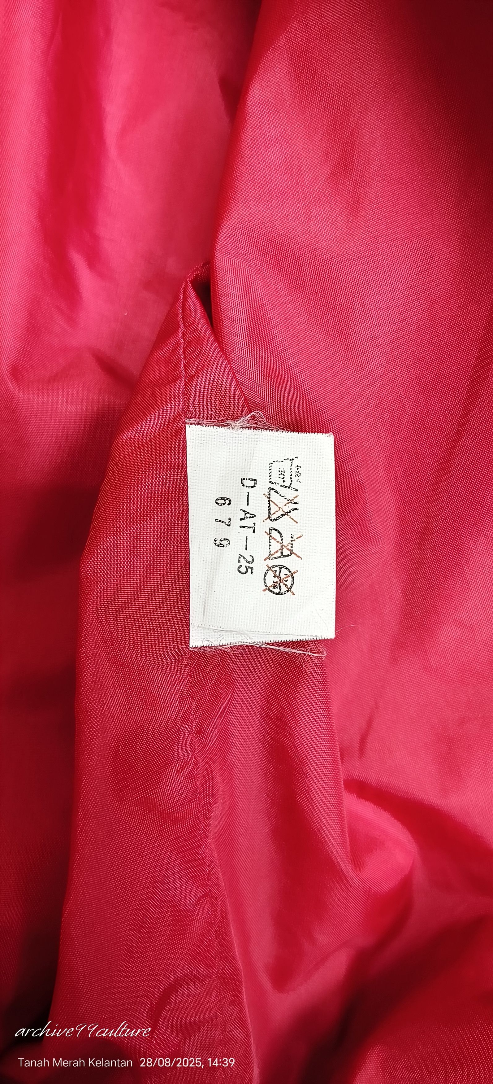 Japanese Brand Vintage 90's KIRIN LAGER BEER Japan Staff bomber jacket Size US M / EU 48-50 / 2 - 8 Thumbnail