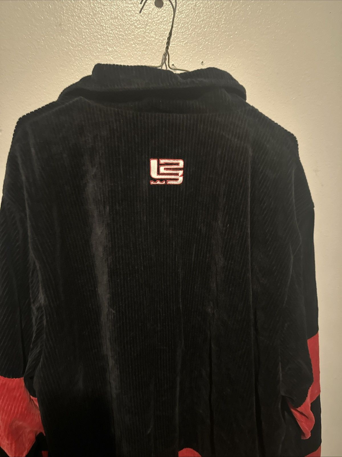 Nike Nike lebron james vintage zip up jacket 2003 Size US XXL / EU 58 / 5 - 2 Thumbnail