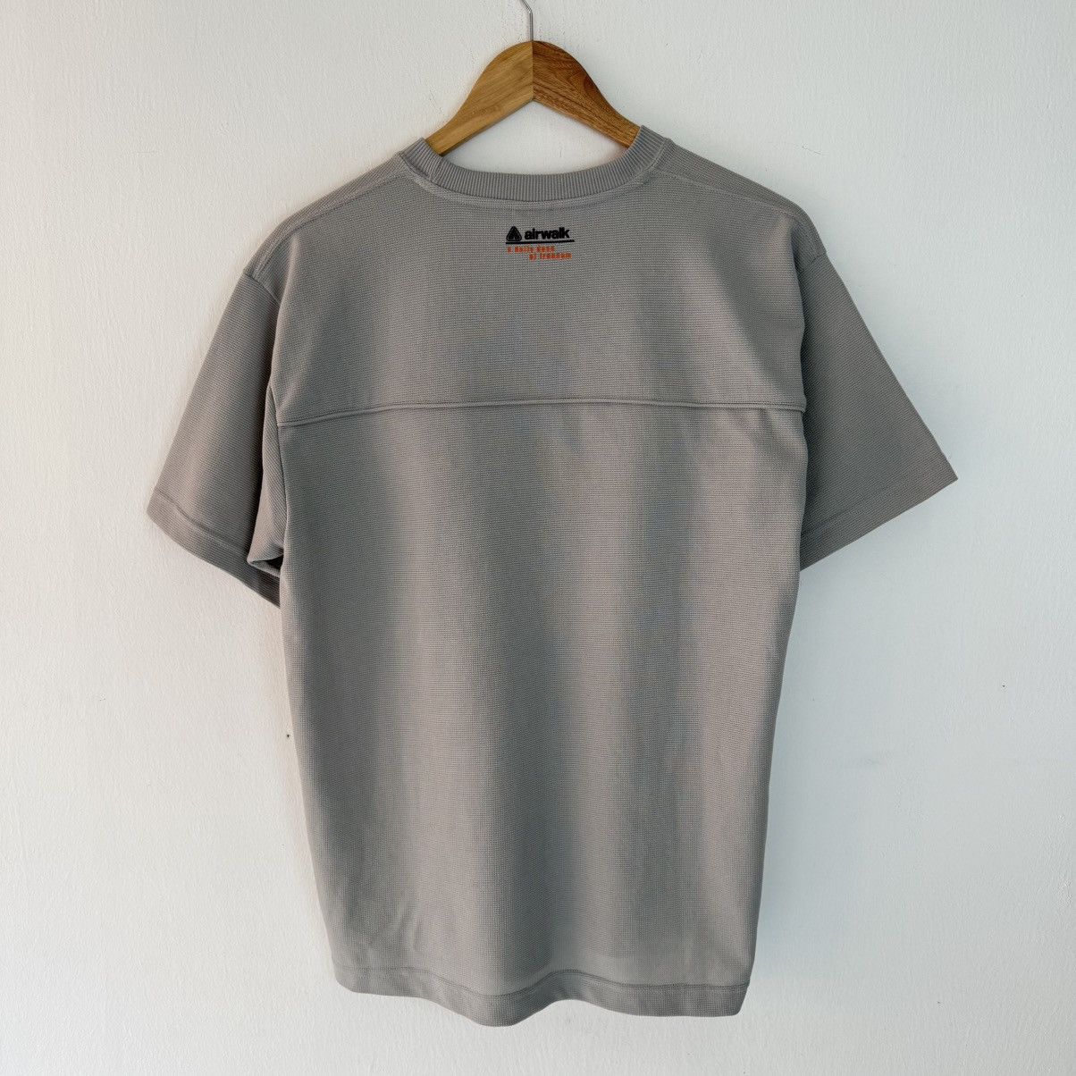 Airwalk Airwalk Jersey Tee. Size US S / EU 44-46 / 1 - 2 Thumbnail