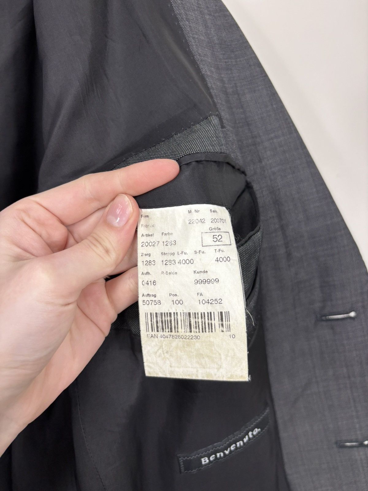 BENVENUTO. Benvenuto Fabrizio Men’s 2-Piece 4 Seasons Grey Wool Suit Size 42R - 13 Thumbnail
