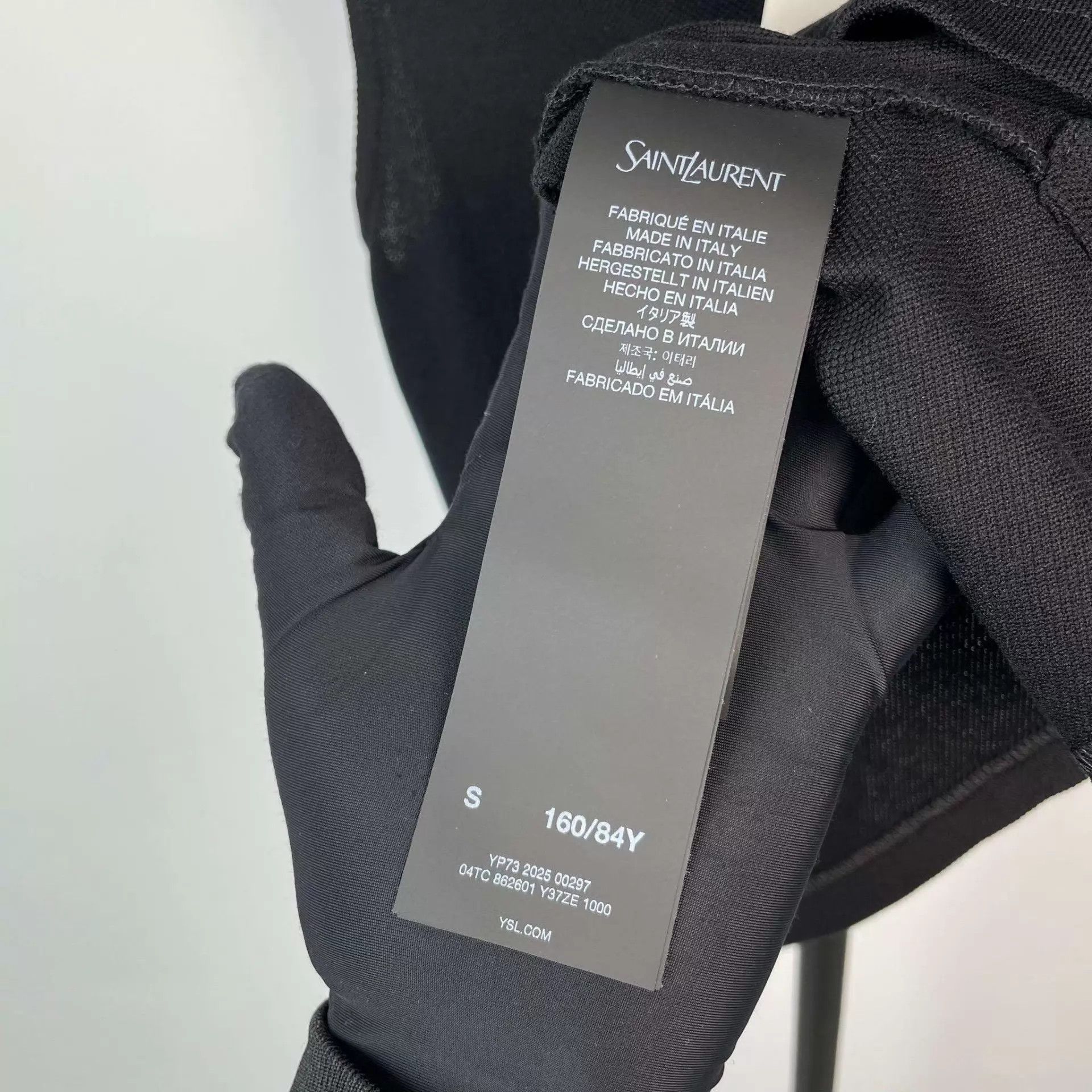 Yves Saint Laurent YSL Black Vest S Size US S / EU 44-46 / 1 - 4 Thumbnail