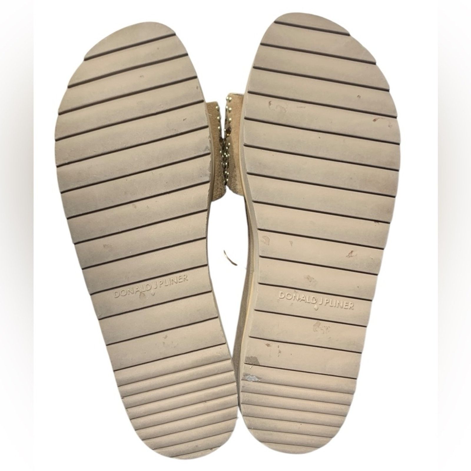 Donald Pliner Donald J. Pliner Cava Suede Studded Slide SZ 9 Size US 9 / IT 39 - 7 Thumbnail