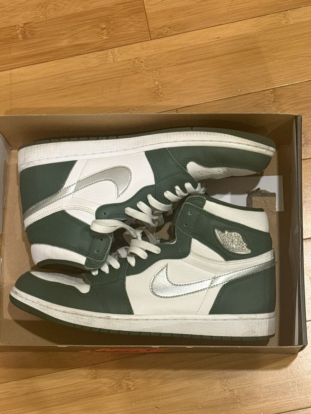 Jordan Brand Gorge Green Jordan 1 Size US 11 / EU 44 - 1 Thumbnail