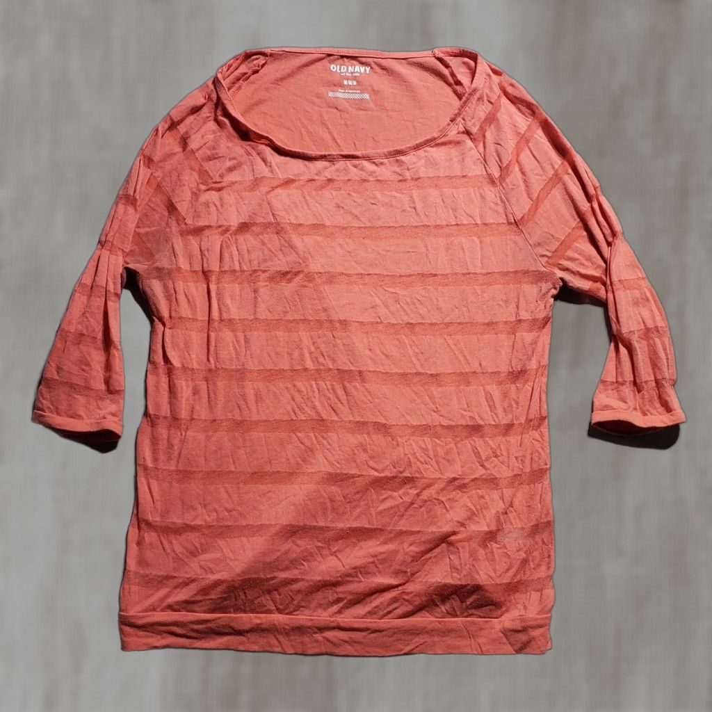 Old Navy Old Navy Orange Tee T-Shirt Half Sleeve Adult Women's Size M Medium Shirt Women M Orange Size M / US 6-8 / IT 42-44 - 1 Thumbnail