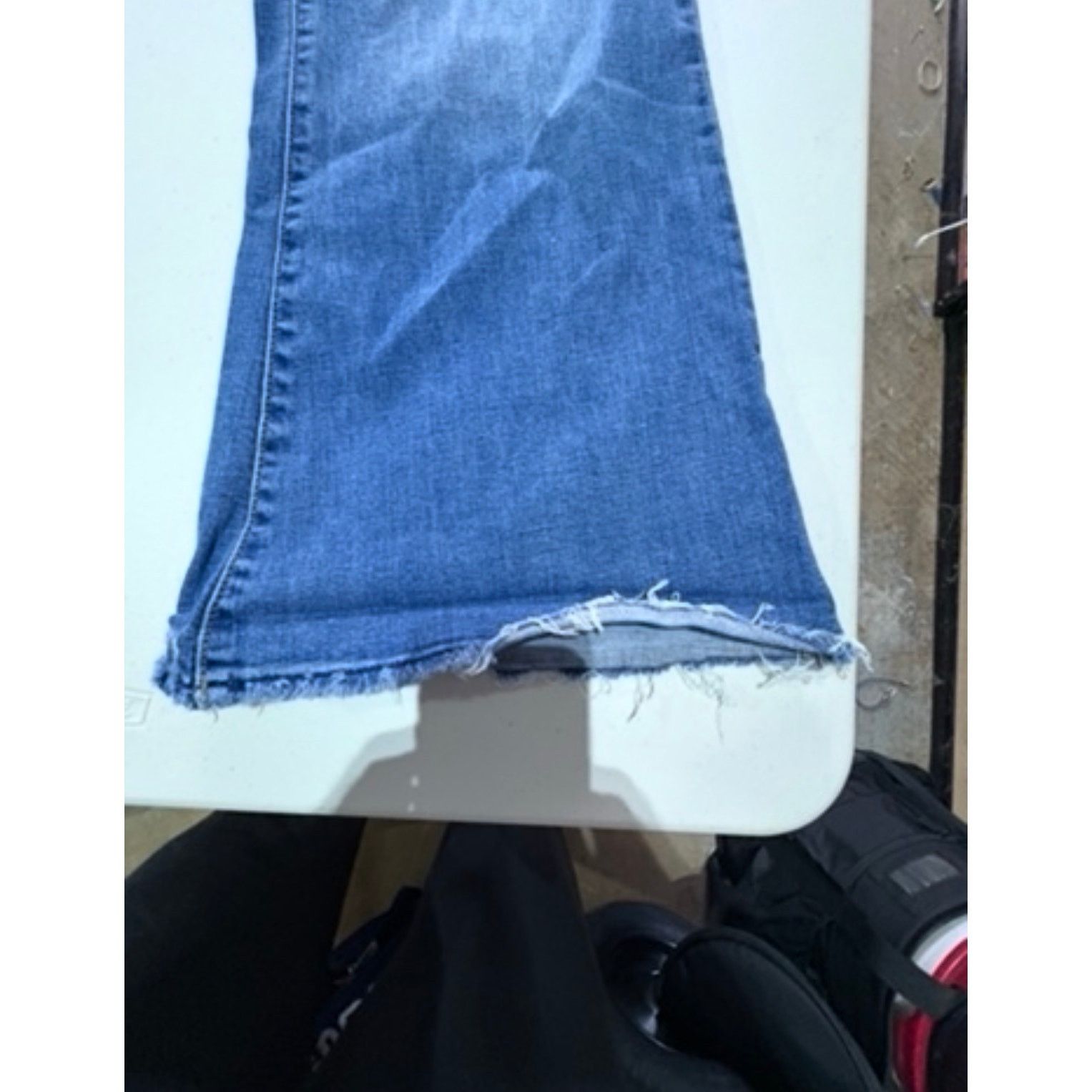 American Eagle Outfitters American Eagle Women’s Size 18 Short Stretch Flare Jeans Size 40" / US 18 - 7 Thumbnail