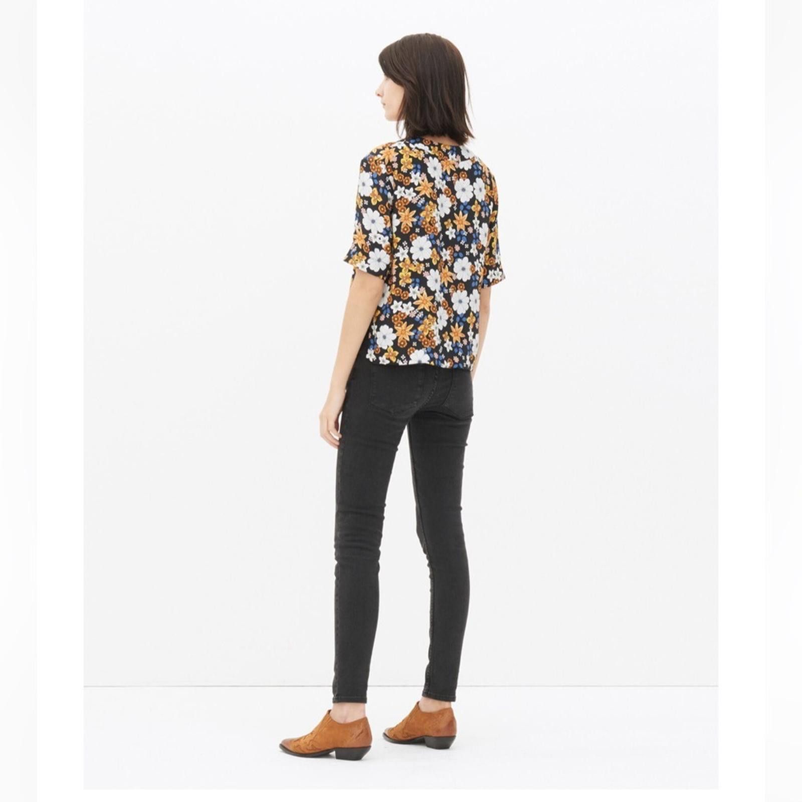 Sandro Sandro ParisFloral V-Neck Eyelet Blouse Size 1 Small Size S / US 4 / IT 40 - 2 Thumbnail