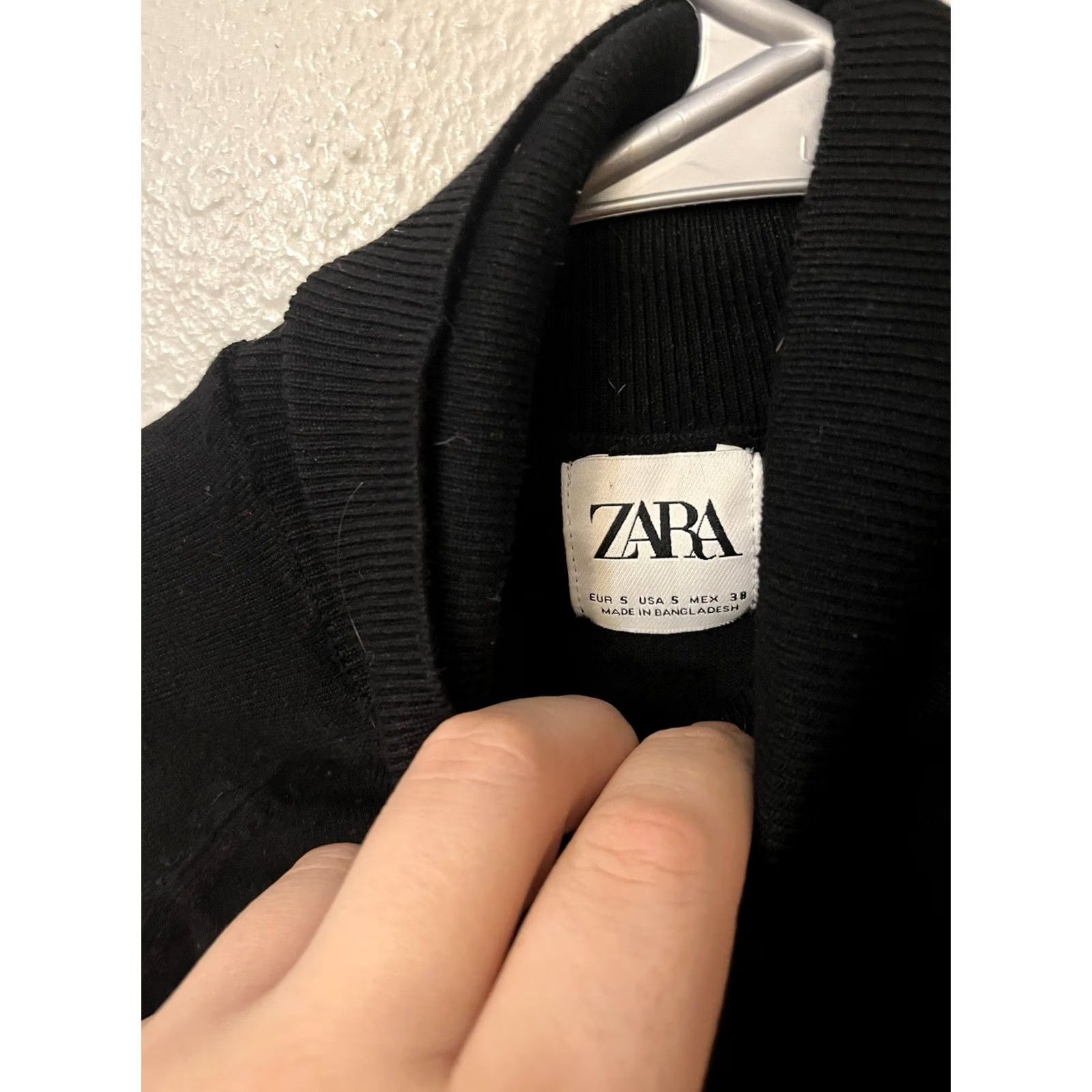 Zara Zara Sweater knit Women’s Small Black Solid turtleneck top Size S / US 4 / IT 40 - 3 Thumbnail
