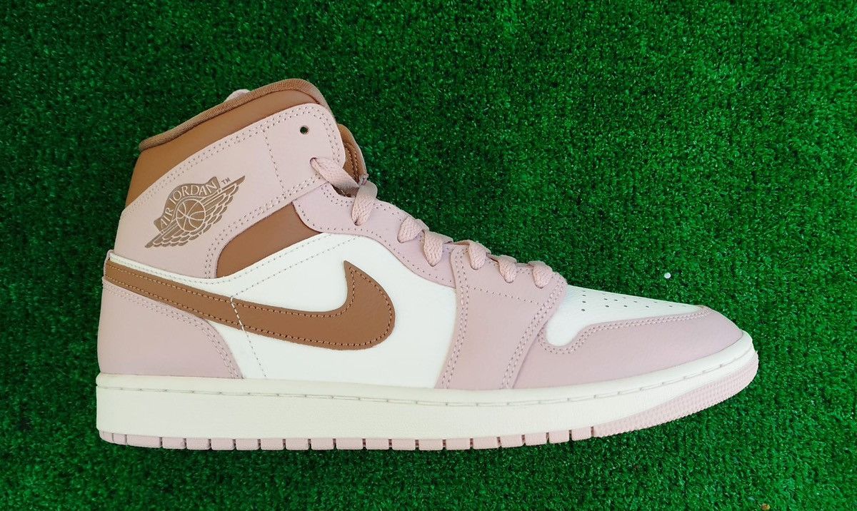 Jordan Brand Air Jordan 1 Mid Unisex . Size US 9 / EU 42 - 7 Thumbnail