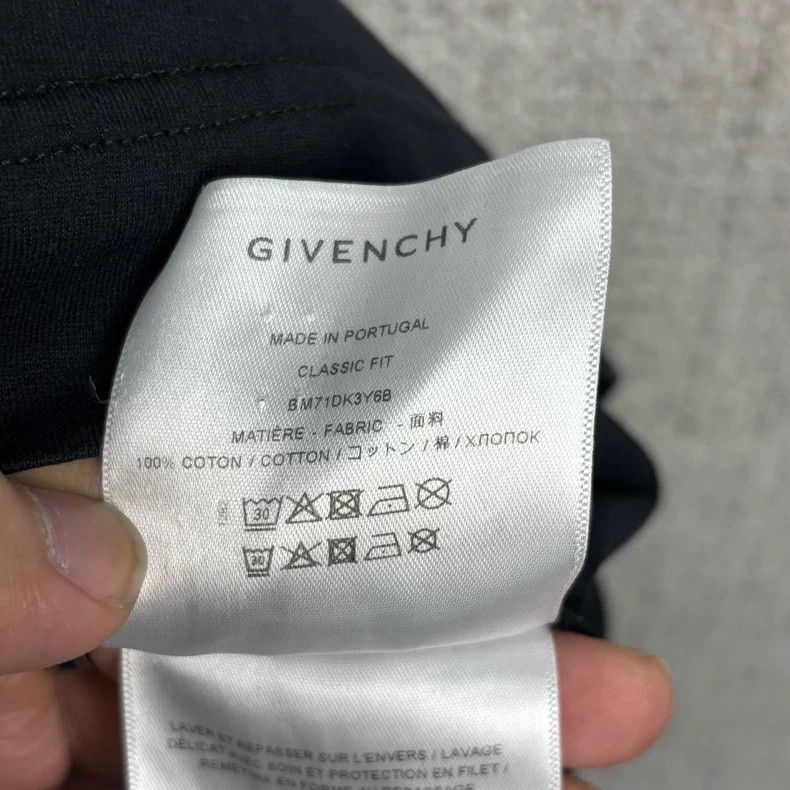 Givenchy Givenchy Letter embroidery round neck straight short sleev Size US XXL / EU 58 / 5 - 5 Thumbnail