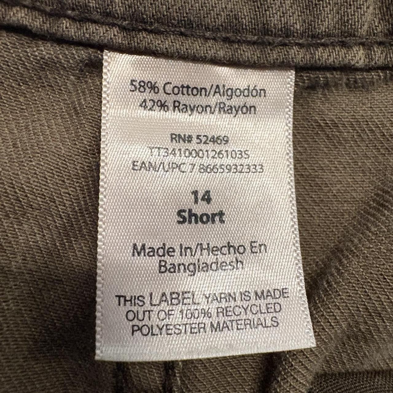 Vintage Crazy Vintage Y2K/2000s Super Baggy Wideleg Short Brown Cargo Pants! Size US 34 / EU 50 - 7 Thumbnail